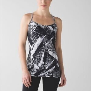 LULULEMON POWER Y‎ TANK STATIC BLACK WHITE …